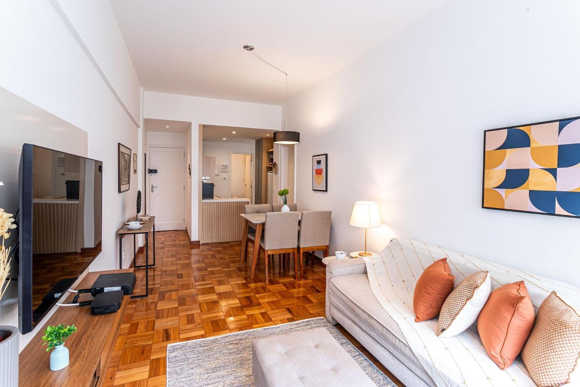 Apartamento Moderno A 300m Da | Rpu 326/702